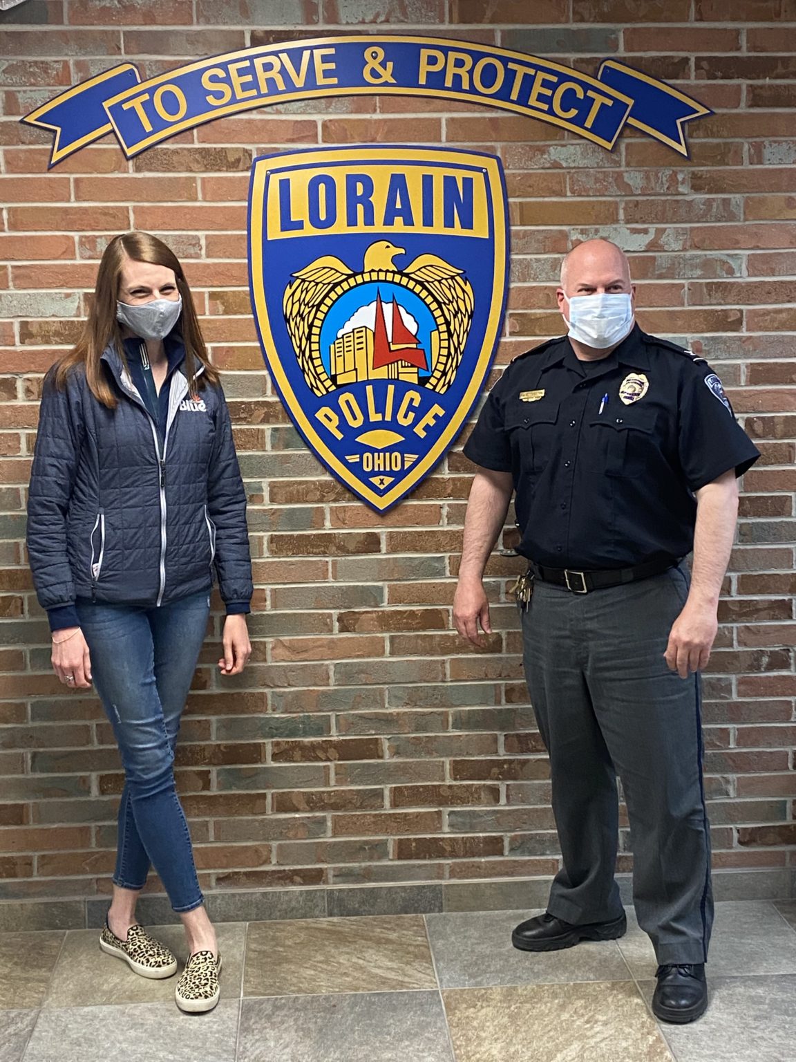 Labatt's and Game On Lorain donate lunches | Lorain Police ...